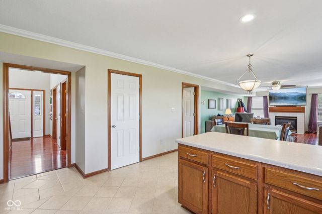 4434 W Windsong Court, New Palestine, IN 46163