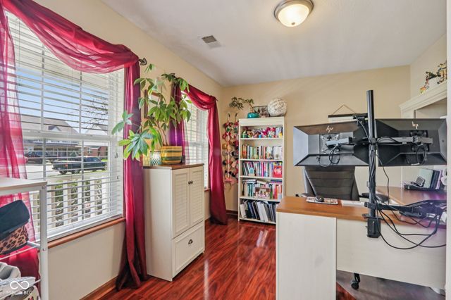 4434 W Windsong Court, New Palestine, IN 46163