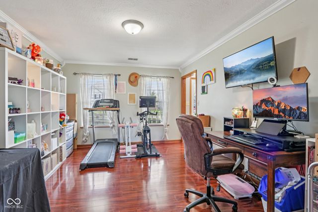 4434 W Windsong Court, New Palestine, IN 46163