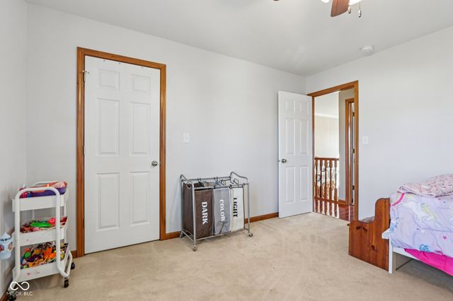 4434 W Windsong Court, New Palestine, IN 46163