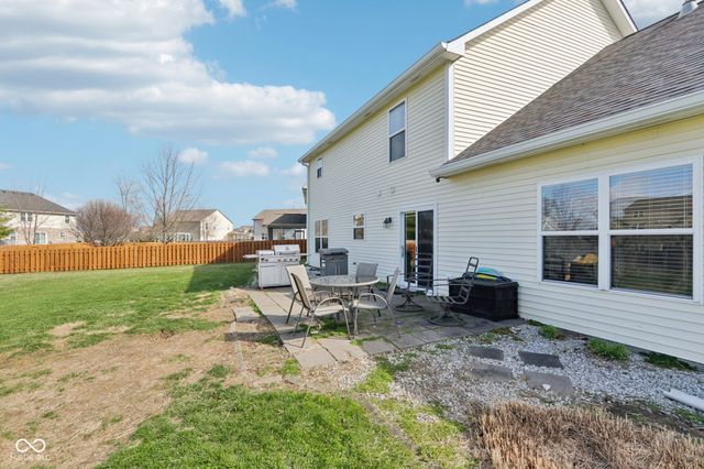 4434 W Windsong Court, New Palestine, IN 46163