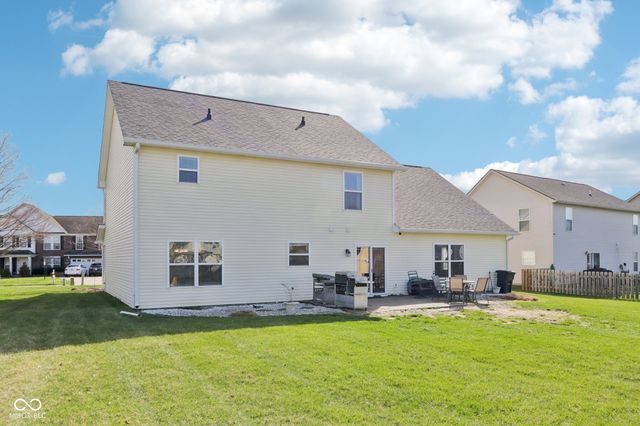 4434 W Windsong Court, New Palestine, IN 46163