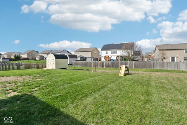 4434 W Windsong Court, New Palestine, IN 46163