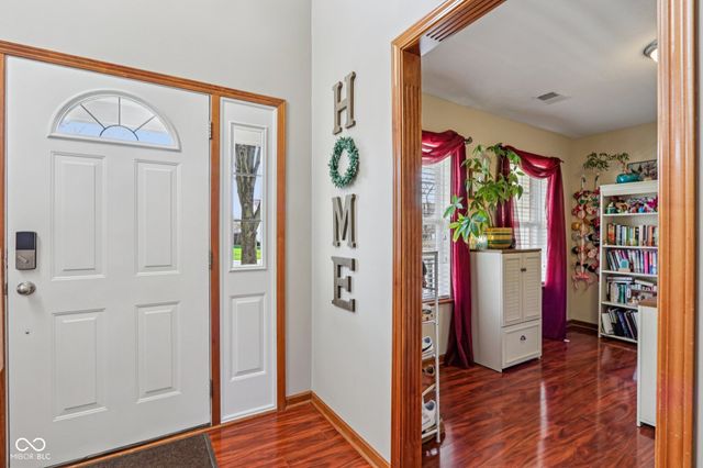 4434 W Windsong Court, New Palestine, IN 46163