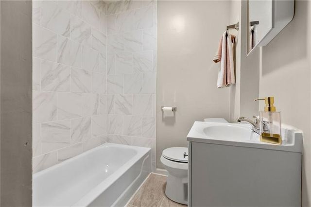 6519 Dean St, Lincoln Larimer, PA 15206