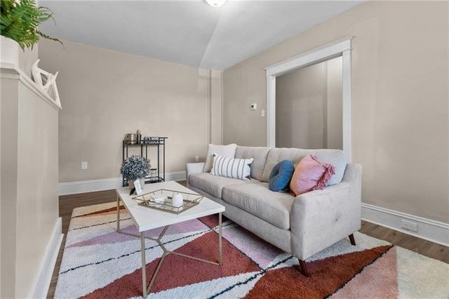 6519 Dean St, Lincoln Larimer, PA 15206