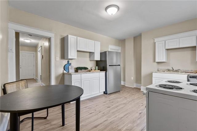 6519 Dean St, Lincoln Larimer, PA 15206