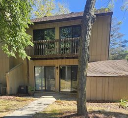 11 Saint Thomas Colony 4, Fox Lake, IL 60020