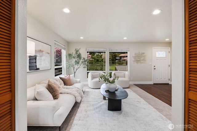 11817 SE 322nd Place, Auburn, WA 98092
