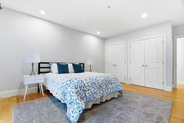 38 Brookford St 2, Cambridge, MA 02140