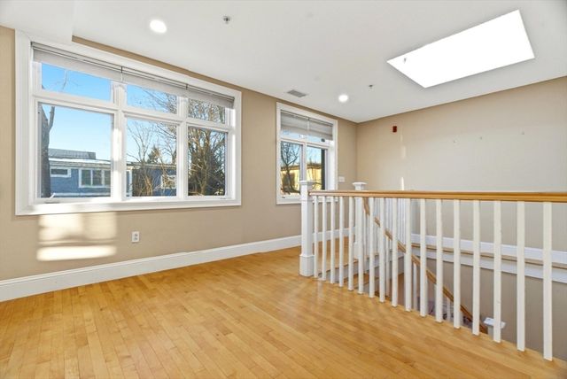 38 Brookford St 2, Cambridge, MA 02140