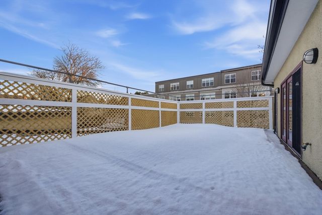 38 Brookford St 2, Cambridge, MA 02140