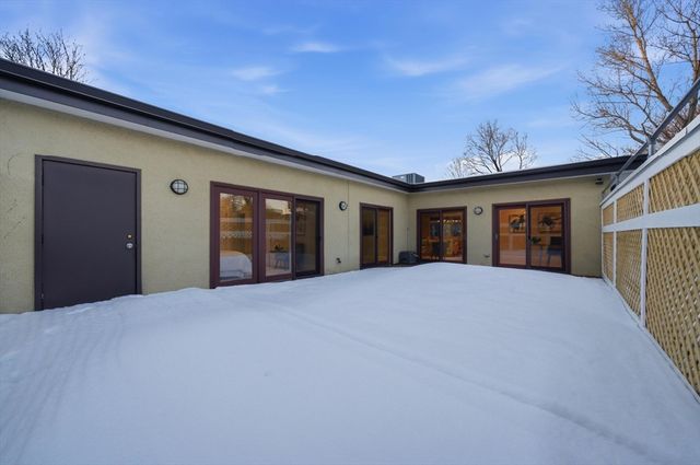 38 Brookford St 2, Cambridge, MA 02140