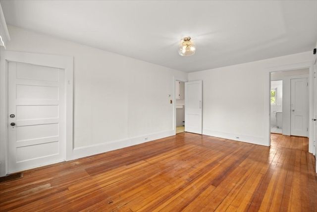 43 Prospect, Falmouth, MA 02540
