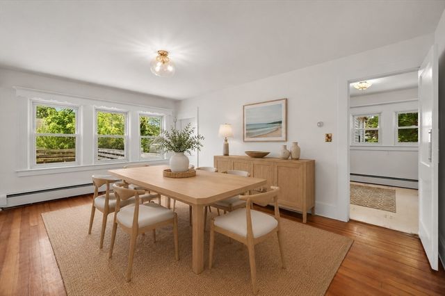 43 Prospect, Falmouth, MA 02540