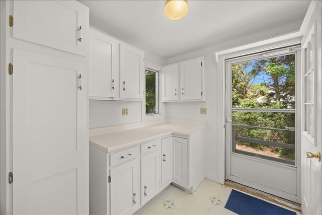 43 Prospect, Falmouth, MA 02540
