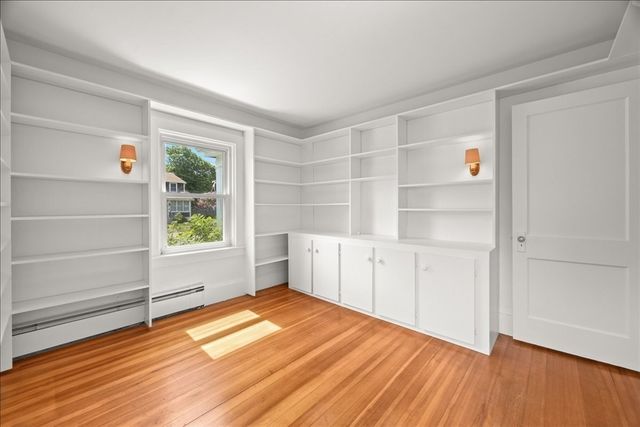 43 Prospect, Falmouth, MA 02540