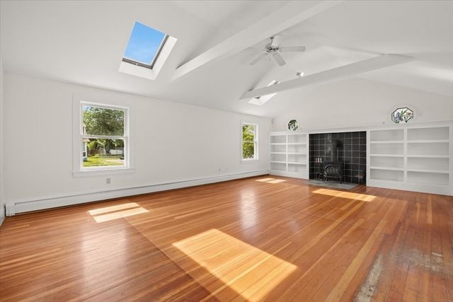 43 Prospect, Falmouth, MA 02540