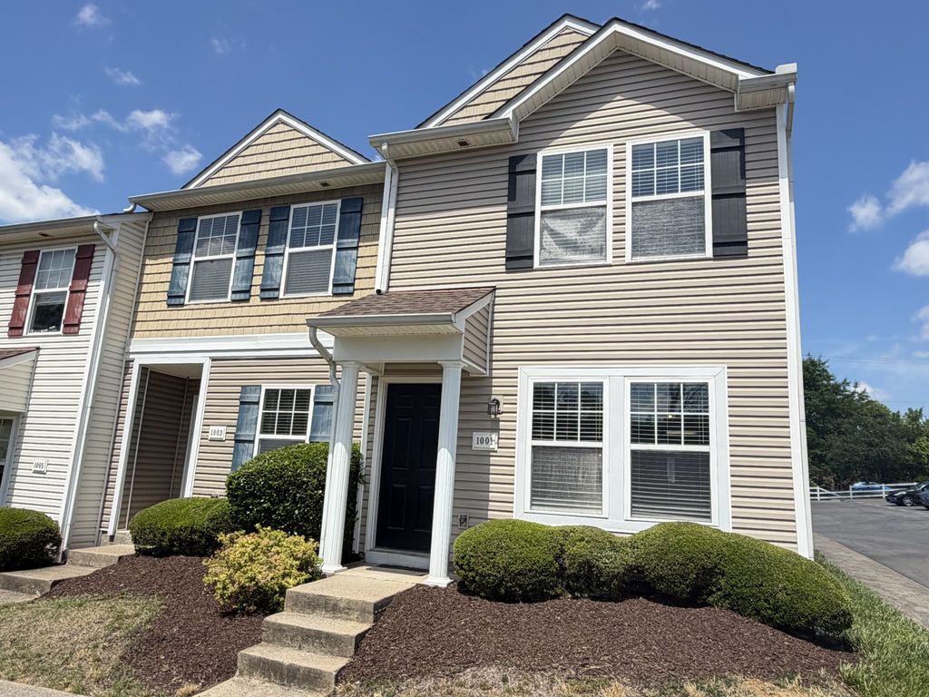 1001 Halifax Ln, Antioch, TN 37013
