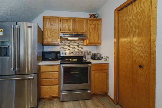 1845 Donegal Drive 2, Woodbury, MN 55125