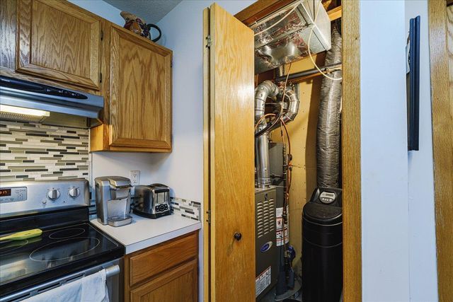 1845 Donegal Drive 2, Woodbury, MN 55125