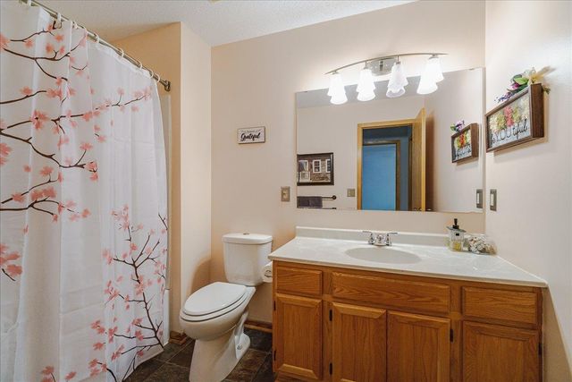 1845 Donegal Drive 2, Woodbury, MN 55125