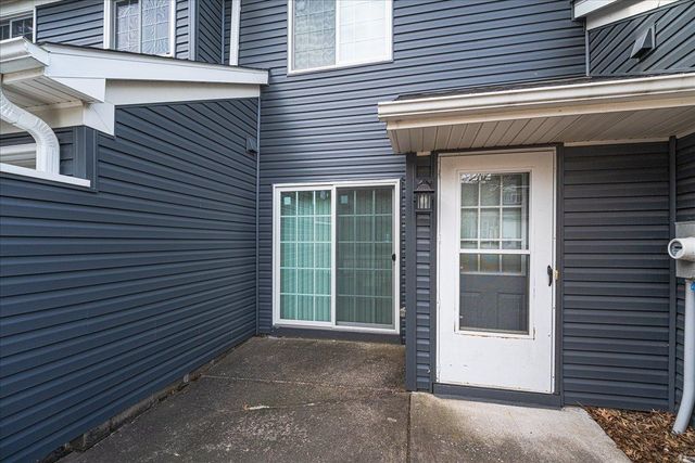 1845 Donegal Drive 2, Woodbury, MN 55125