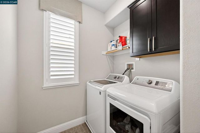 3963 Summit Rd, Dublin, CA 94568