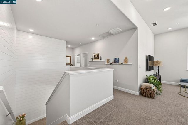 3963 Summit Rd, Dublin, CA 94568