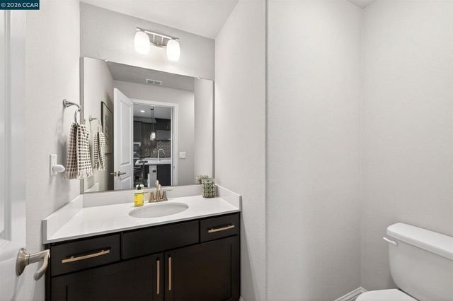 3963 Summit Rd, Dublin, CA 94568