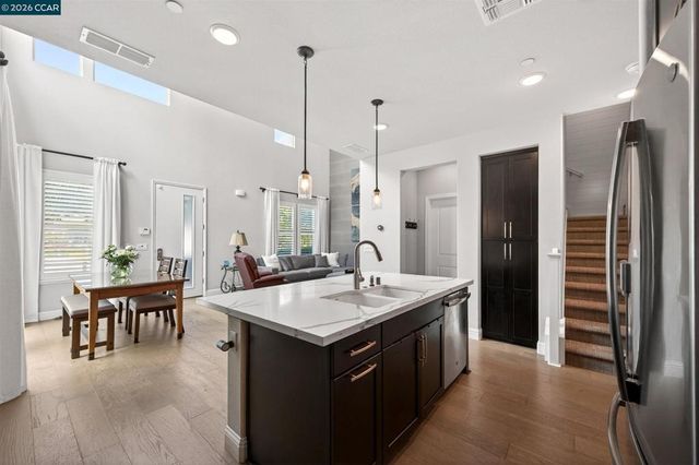 3963 Summit Rd, Dublin, CA 94568