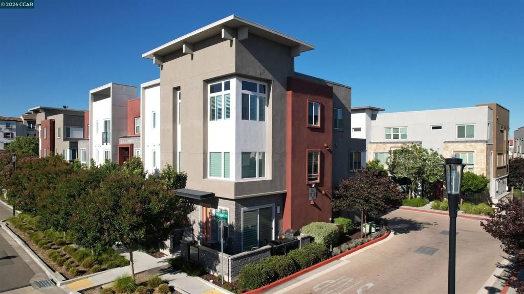 3963 Summit Rd, Dublin, CA 94568