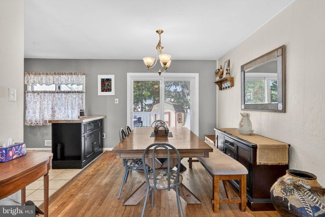 19 CHARTER OAK LN, Marlton, NJ 08053