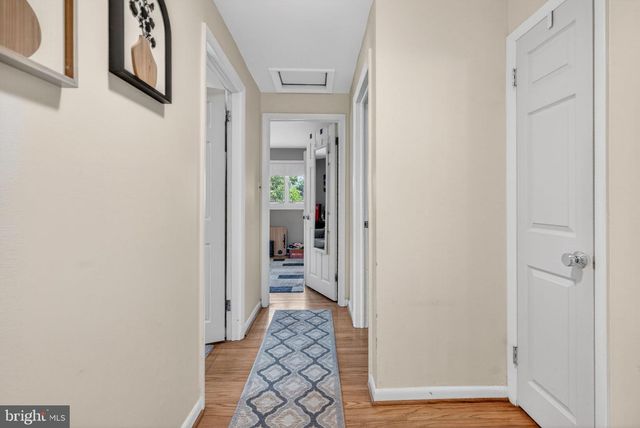 19 CHARTER OAK LN, Marlton, NJ 08053