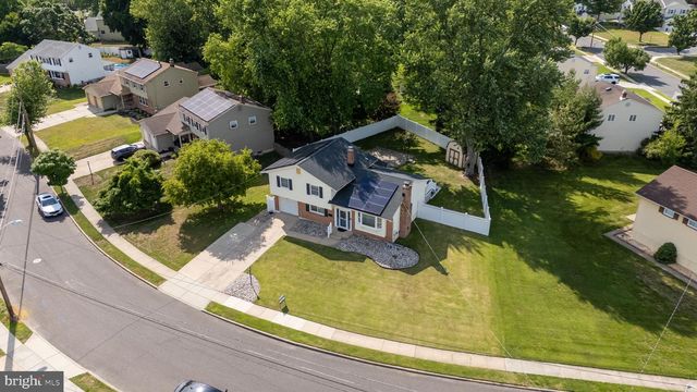 19 CHARTER OAK LN, Marlton, NJ 08053