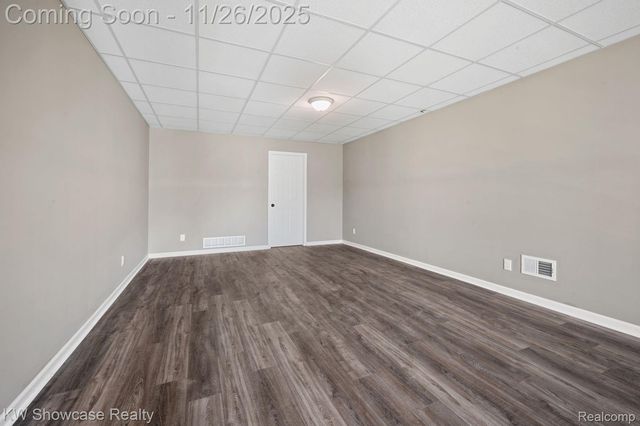 2434 Collendale, Commerce Charter Township, MI 48382