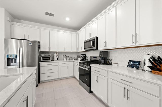 12461 BASALT LANE, Alva, FL 33920