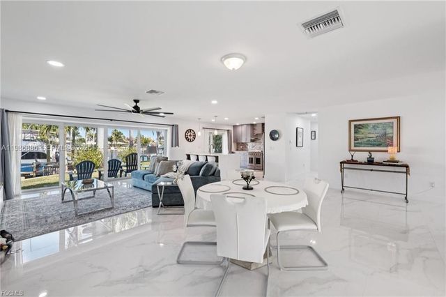 1819 SE 43 Street, Cape Coral, FL 33904