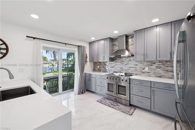 1819 SE 43 Street, Cape Coral, FL 33904