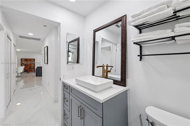 1819 SE 43 Street, Cape Coral, FL 33904