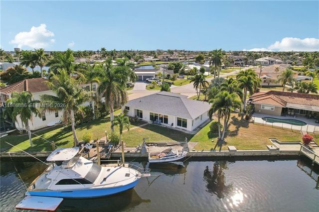 1819 SE 43 Street, Cape Coral, FL 33904