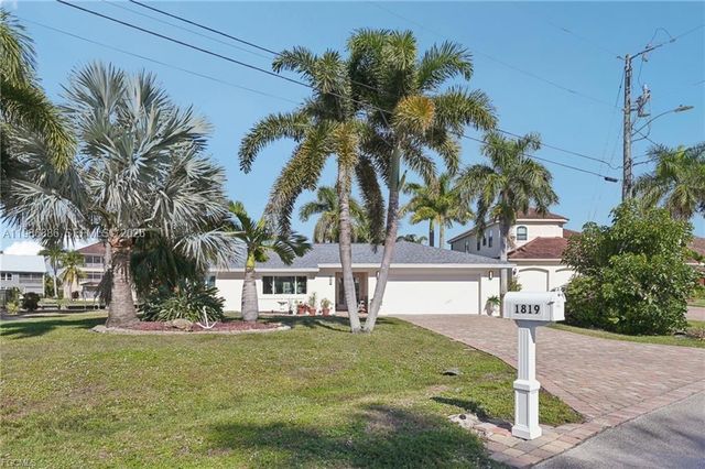 1819 SE 43 Street, Cape Coral, FL 33904