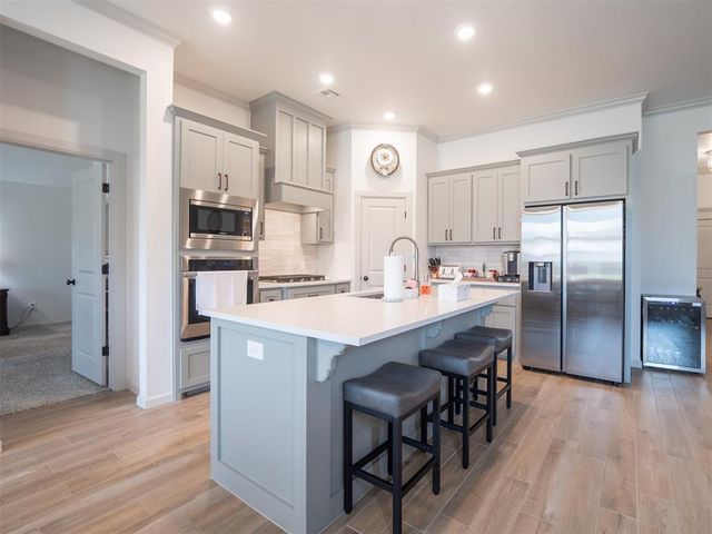 4829 Hidalgo Avenue, Mustang, OK 73064