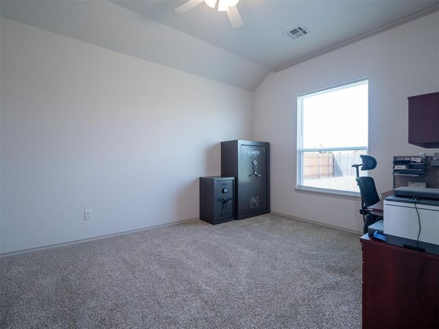 4829 Hidalgo Avenue, Mustang, OK 73064