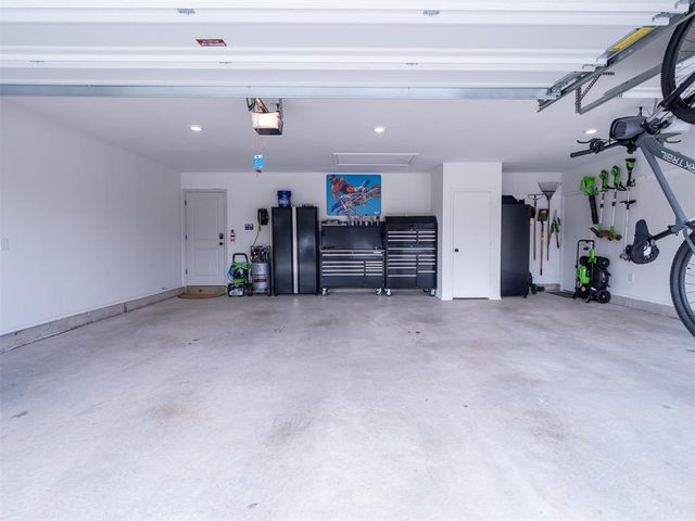 4829 Hidalgo Avenue, Mustang, OK 73064