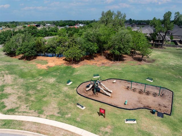 4829 Hidalgo Avenue, Mustang, OK 73064