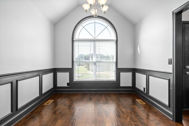 1483 Brew Moss Drive, Clarksville, TN 37043