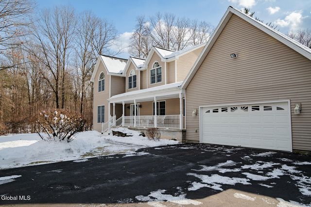 228 Reynolds Road, Moreau, NY 12828