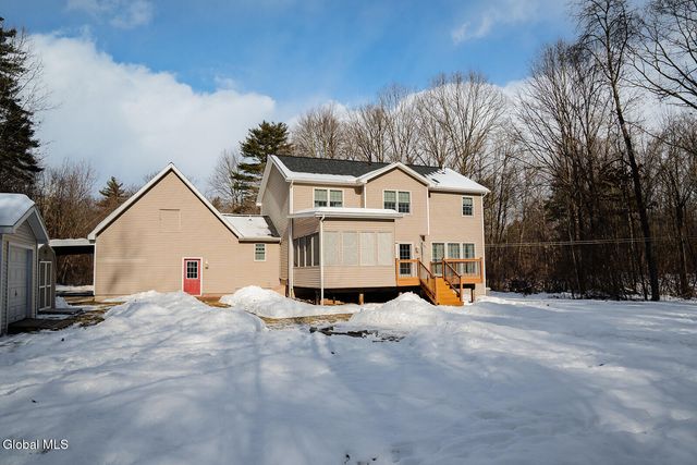 228 Reynolds Road, Moreau, NY 12828