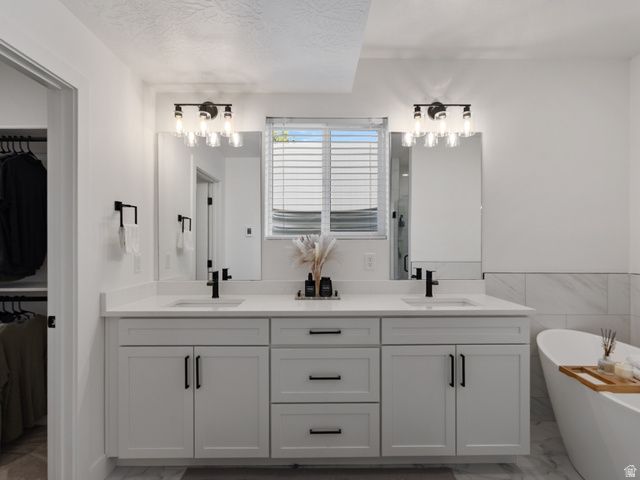 831 E GRAND CAYMAN DR, Millcreek, UT 84107